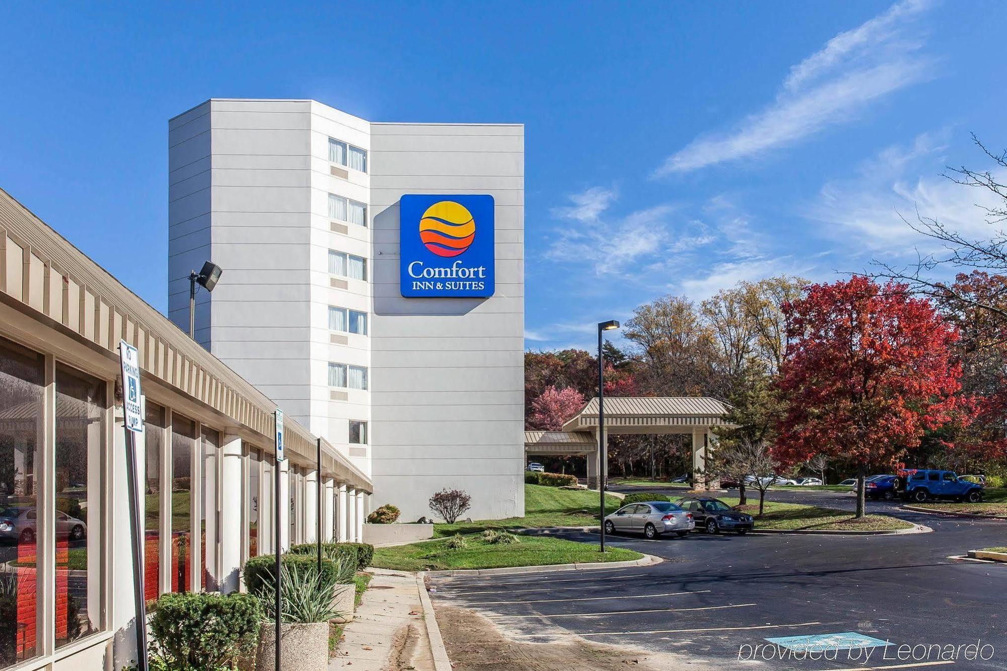Clarion Hotel & Suites BWI Airport North Brooklyn Park Exterior photo