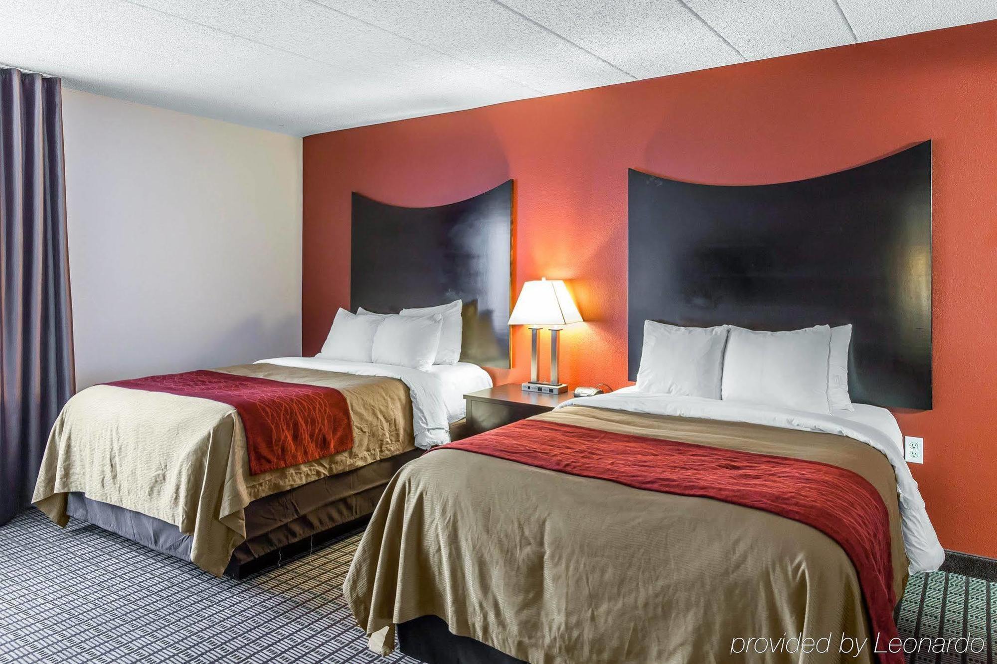Clarion Hotel & Suites BWI Airport North Brooklyn Park Exterior photo