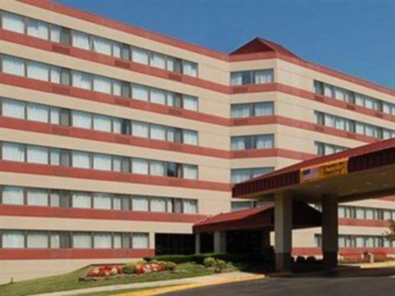 Clarion Hotel & Suites BWI Airport North Brooklyn Park Exterior photo